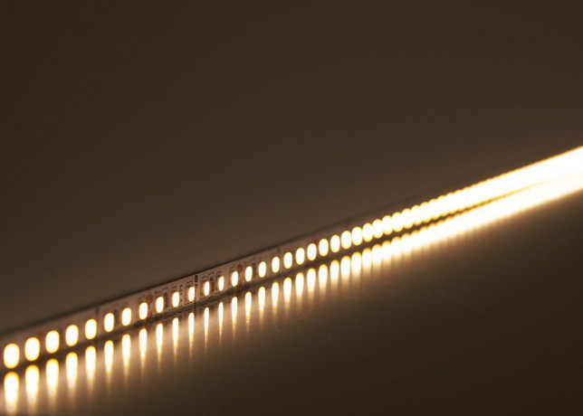 Светодиодная LED лента Feron LS501, 120SMD(2835)/м 11Вт/м 24V 5000*8*1.22мм 3000К